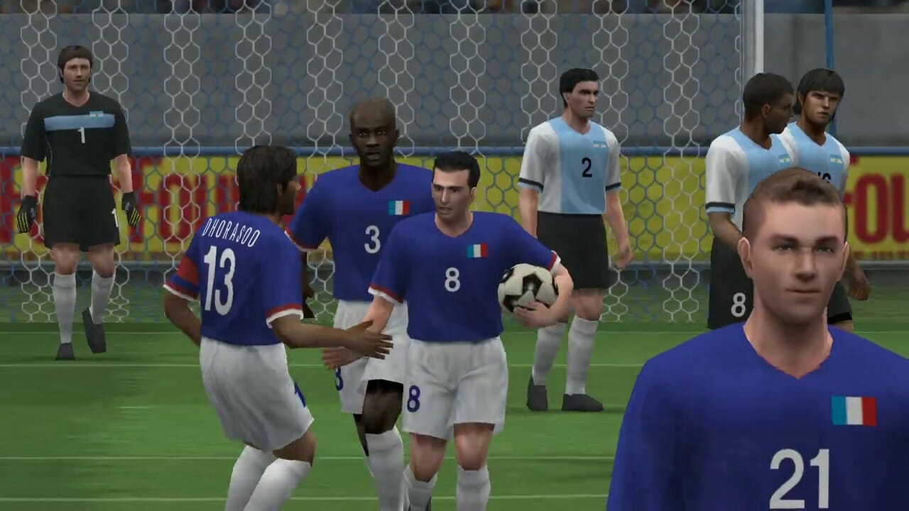 PRO EVOLUTION SOCCER 5 PSP (SEMI-NOVO) - Image 2