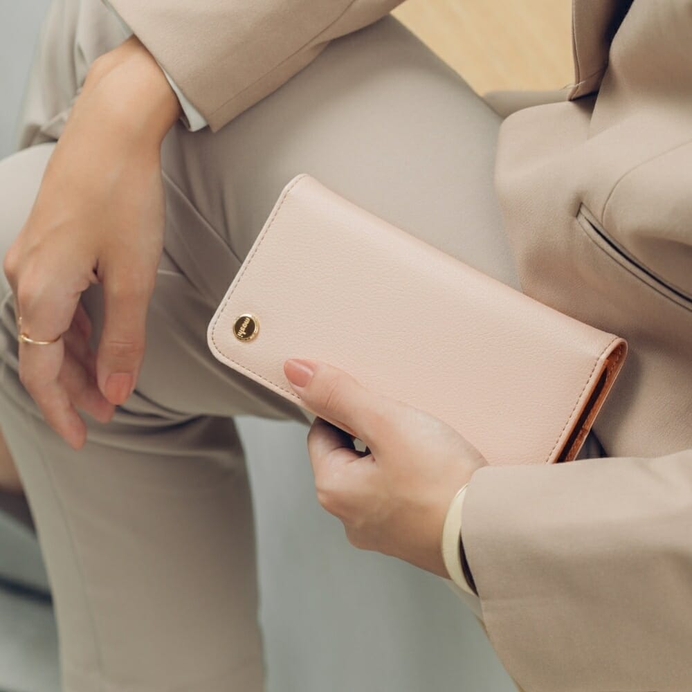 MOSHI OVERTURE IPHONE 13 PRO (LUNA PINK) - Image 13