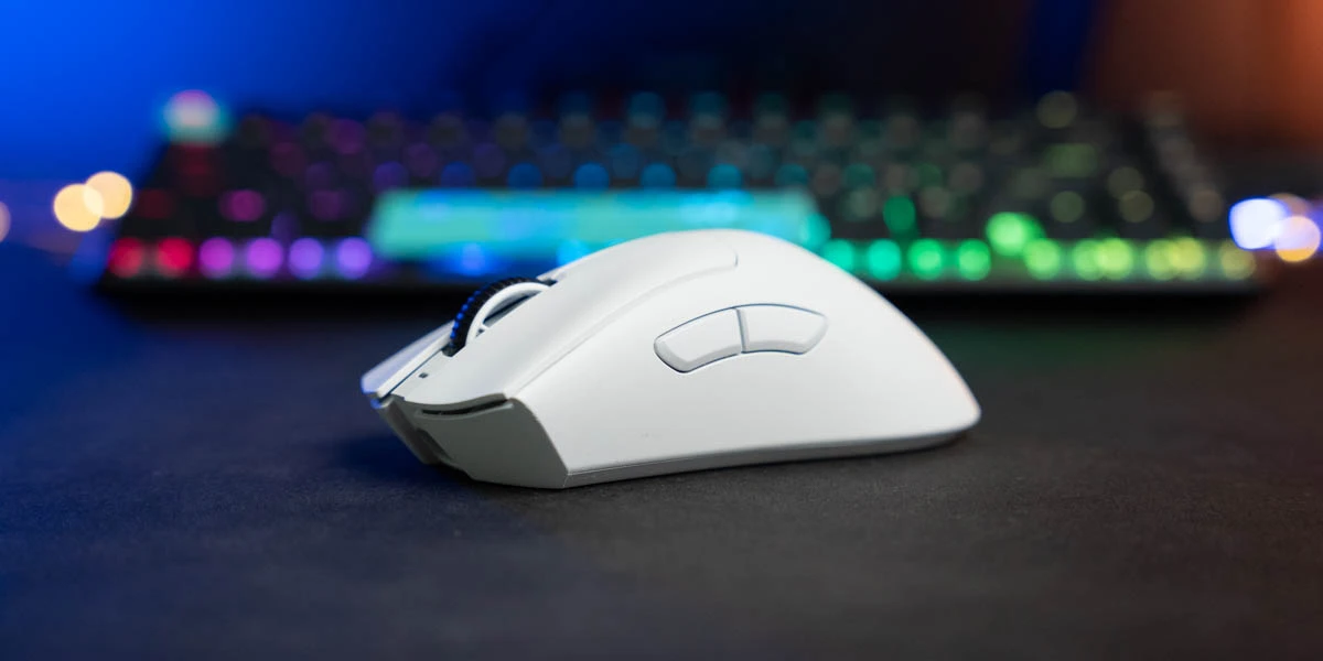 RAZER DEATHADDER V3 PRO WHITE - Image 2