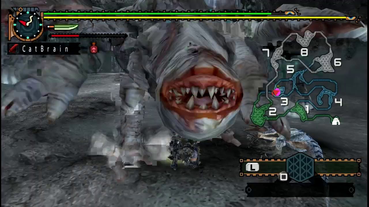 MONSTER HUNTER FREEDOM UNITE (ESSENTIALS) PSP (SEMI-NOVO) - Image 4